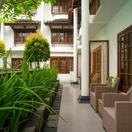 Loman Park Hotel Yogyakarta Pakualaman Exterior photo