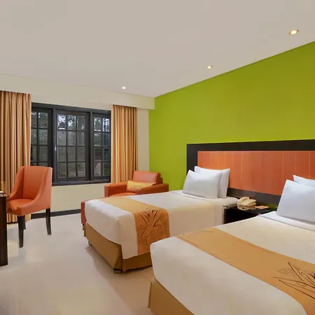 Loman Park Hotel Yogyakarta Pakualaman Exterior photo